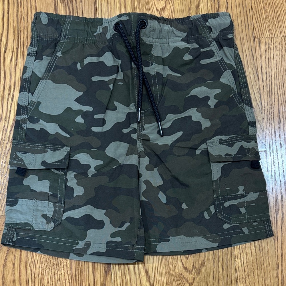 Boys Camouflage Cargo Shorts NWT